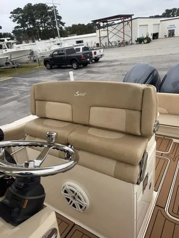 Slide: The Image of Scout 275 LXF 2018 - 9