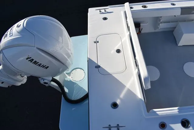 Slide: The Image of Steiger Craft 255 Miami 2026 - 15