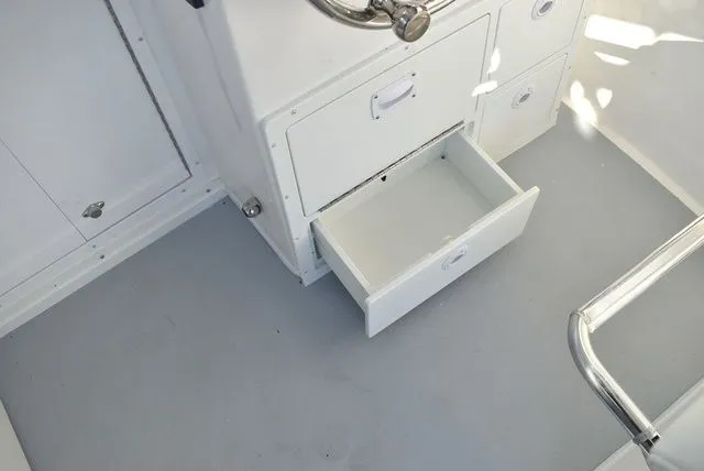 Slide: The Image of Steiger Craft 255 Miami 2026 - 44