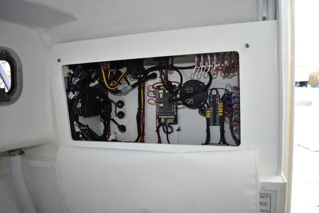 Slide: The Image of Steiger Craft 255 Miami 2026 - 61