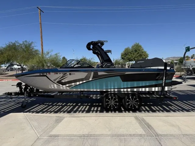 Slide: The Image of Tige Z3 2018 - 5