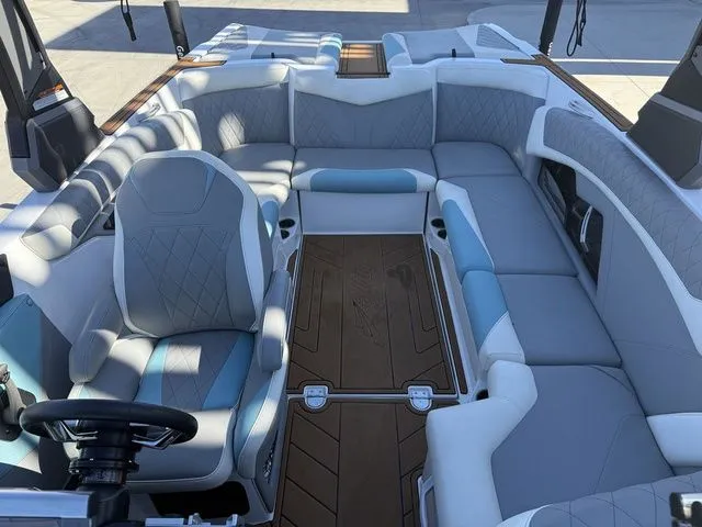 Slide: The Image of Tige Z3 2018 - 8