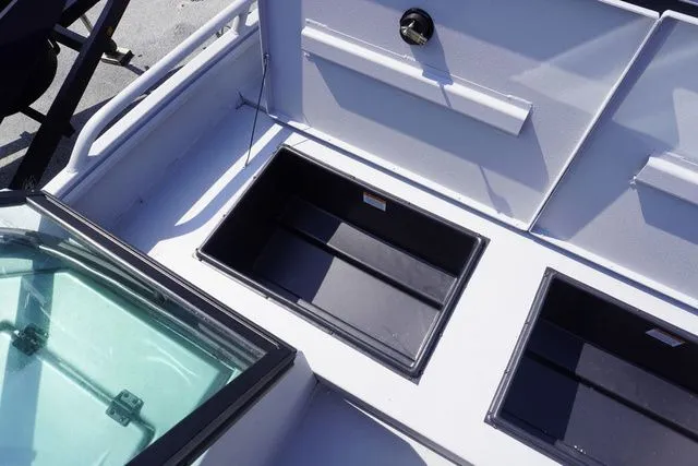 Slide: The Image of G3 Sportsman 2400 2025 - 12