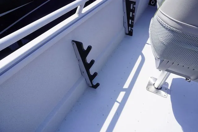 Slide: The Image of G3 Sportsman 2400 2025 - 19