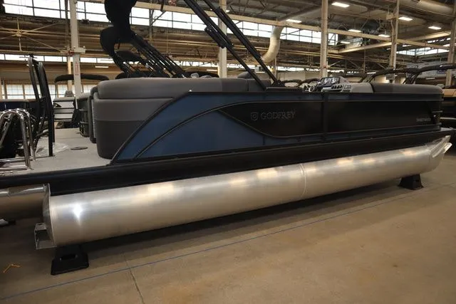 Slide: The Image of Godfrey Sweetwater 2286 SBC Triple Tube Package 2026 - 3