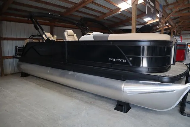 Slide: The Image of Godfrey Sweetwater 2286 QS Triple Tube Package 2026 - 15