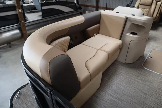 Slide: The Image of Godfrey Sweetwater 2286 QS Triple Tube Package 2026 - 5