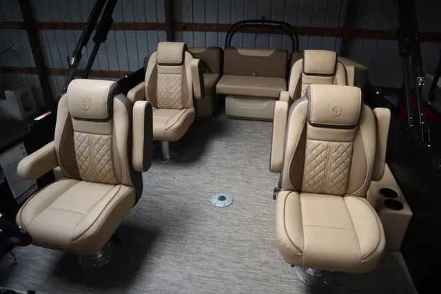 Slide: The Image of Godfrey Sweetwater 2286 QS Triple Tube Package 2026 - 6