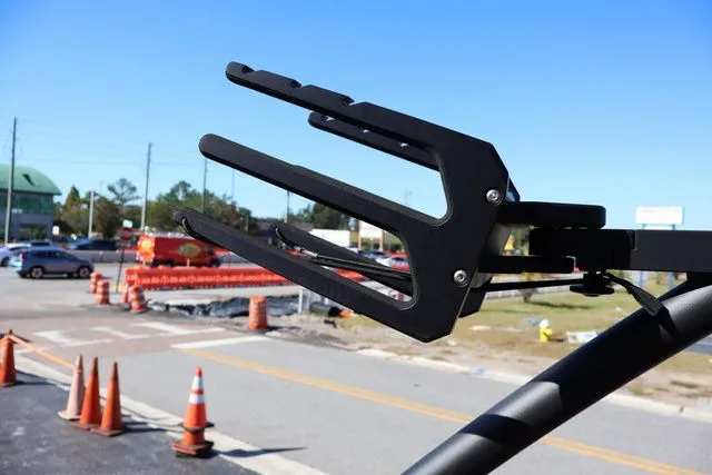 Slide: The Image of Yamaha 255XD - BLACK 2026 - 25