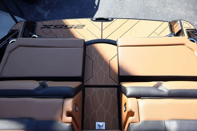 Slide: The Image of Yamaha 255XD - BLACK 2026 - 26