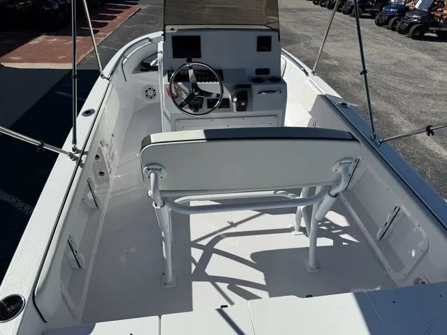 Slide: The Image of Stingray CC 173 2026 - 9