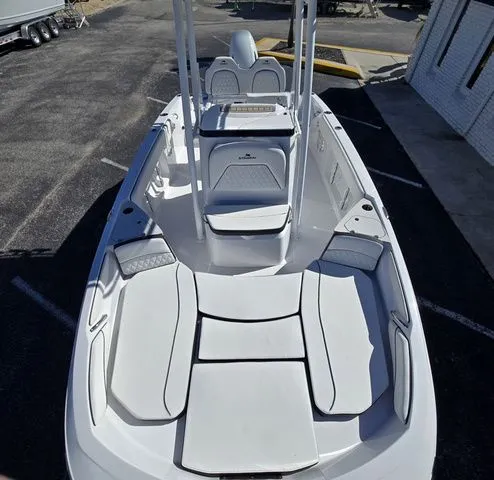 Slide: The Image of Stingray CC 206 2026 - 15