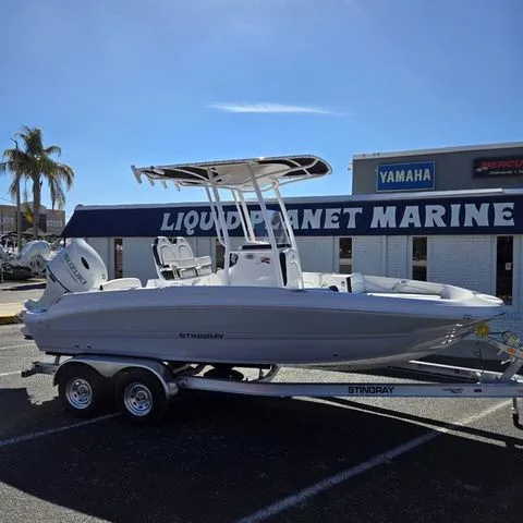 Slide: The Image of Stingray CC 206 2026 - 2