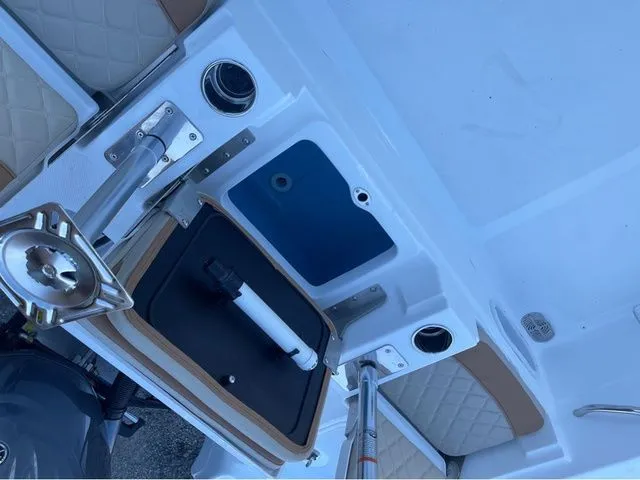 Slide: The Image of NauticStar 231 Hybrid 2026 - 14