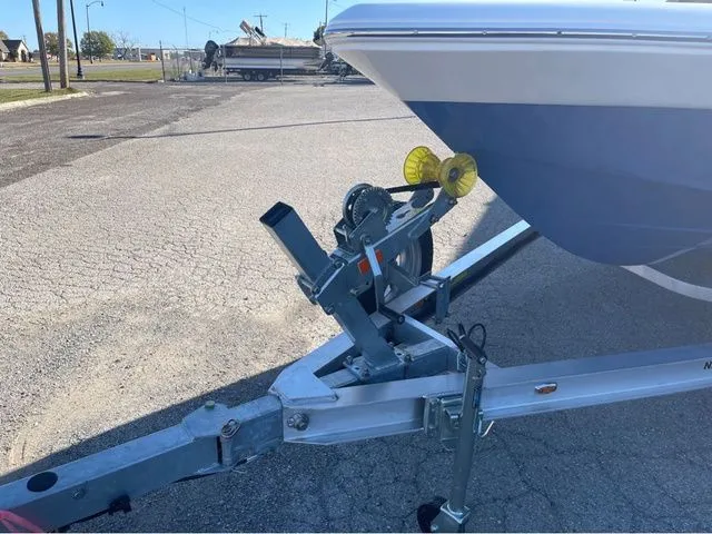 Slide: The Image of NauticStar 231 Hybrid 2026 - 22