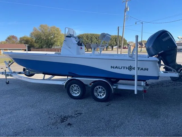 Slide: The Image of NauticStar 231 Hybrid 2026 - 4