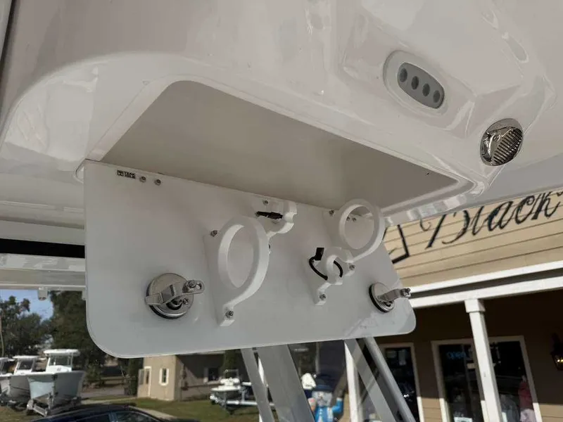 Slide: The Image of Sea Fox 228 Commander 2026 - 23