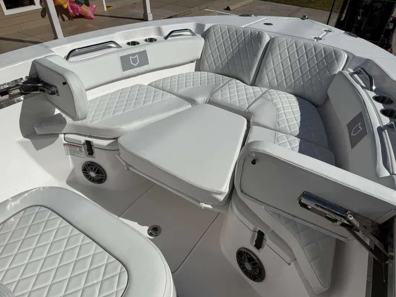 Slide: The Image of Sea Fox 228 Commander 2026 - 24