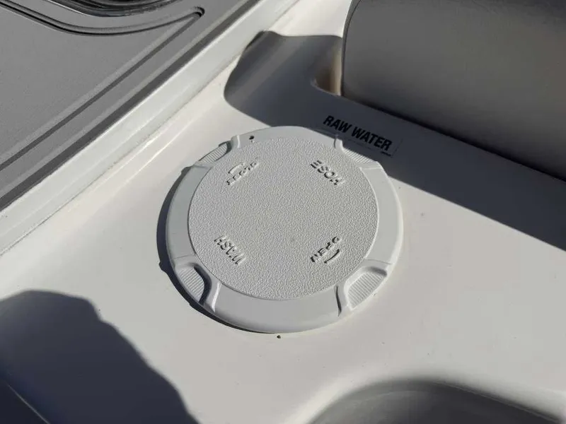 Slide: The Image of Sea Fox 228 Commander 2026 - 5