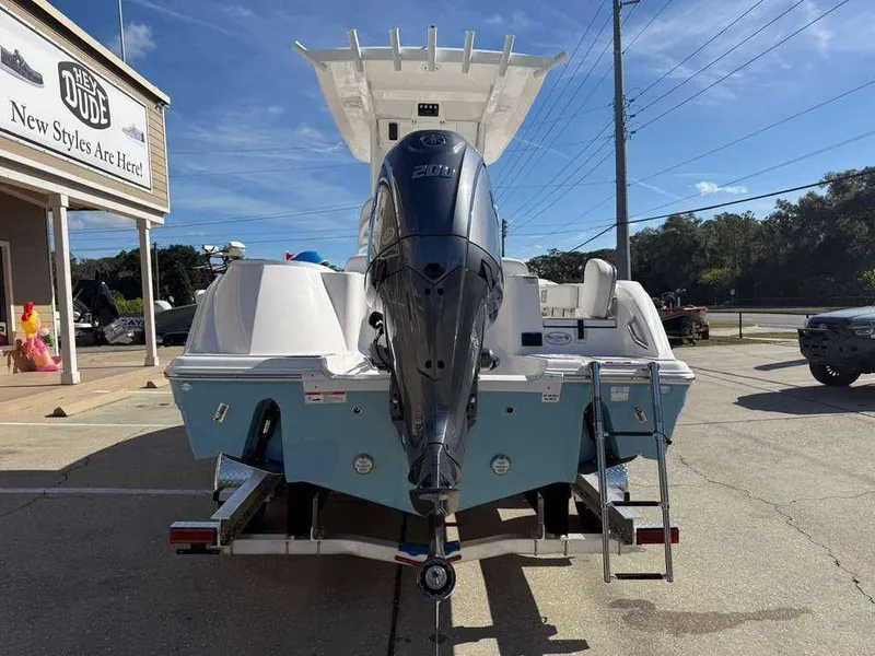 Slide: The Image of Sea Fox 228 Commander 2026 - 7