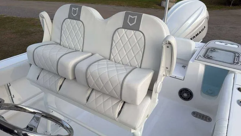 Slide: The Image of Sea Fox 248 Commander 2026 - 11