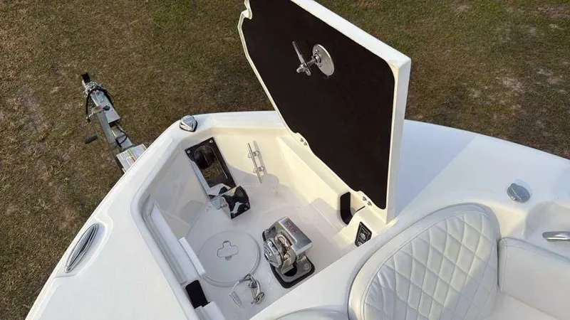 Slide: The Image of Sea Fox 248 Commander 2026 - 19