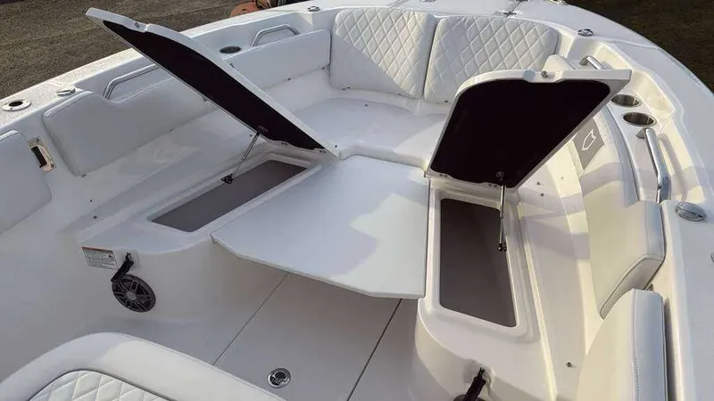 Slide: The Image of Sea Fox 248 Commander 2026 - 20