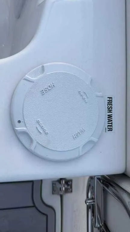 Slide: The Image of Sea Fox 248 Commander 2026 - 7