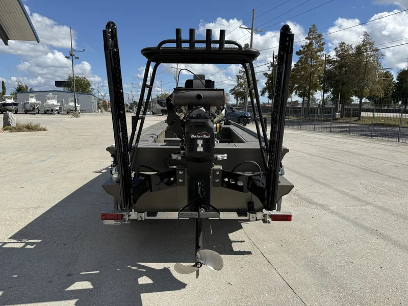 Slide: The Image of 2022 Gator Tail Extreme Series 1860CC boat, rear view with motor and propeller. - 17