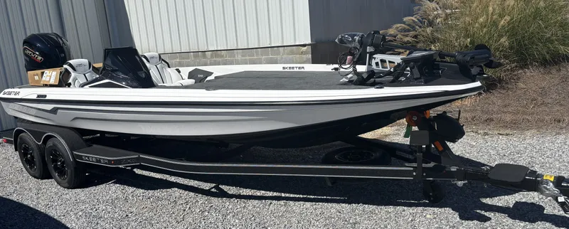 The Image of Skeeter ZXE21 2026 - 1