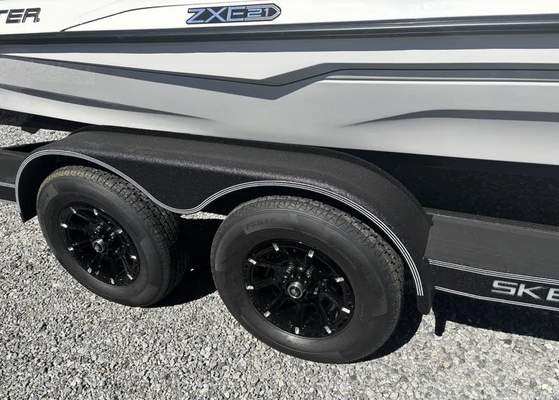 Slide: The Image of Skeeter ZXE21 2026 - 13