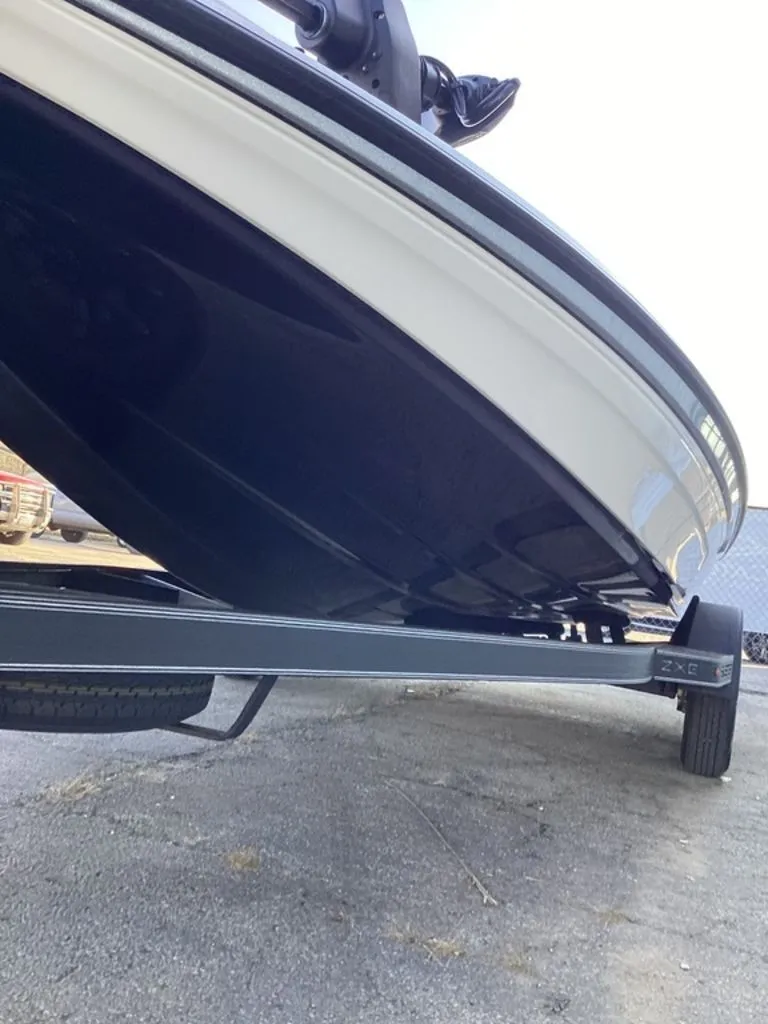 Slide: The Image of Skeeter ZXE20 2026 - 12