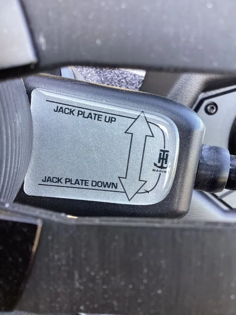 Slide: The Image of Skeeter ZXE20 2026 - 33