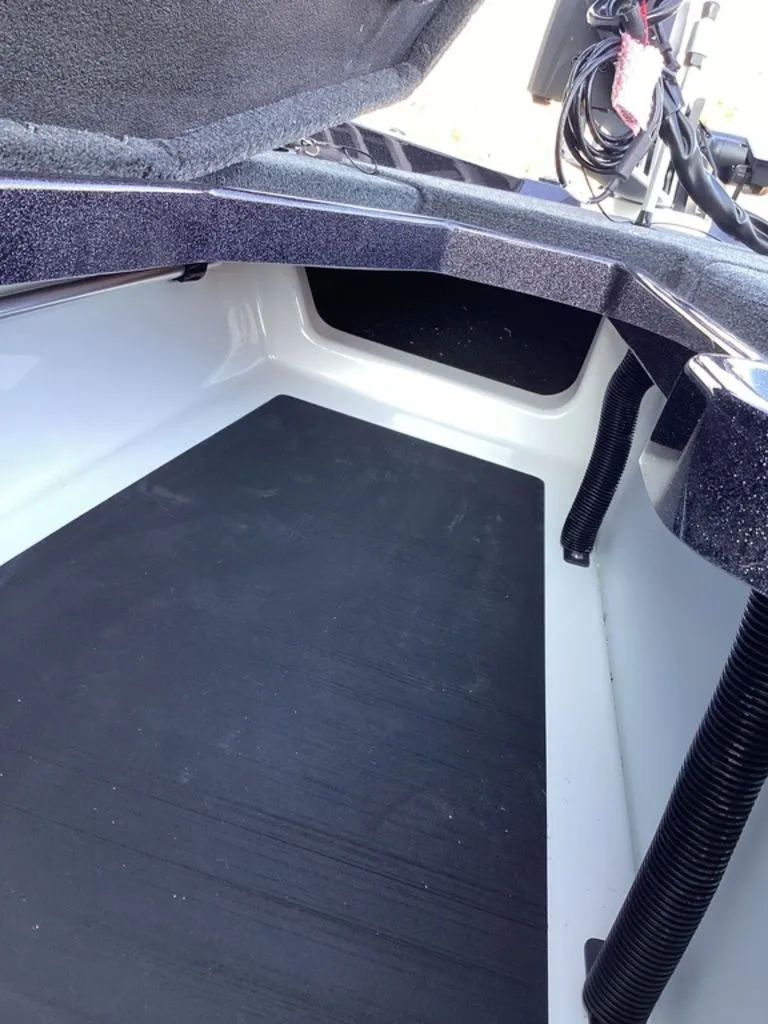 Slide: The Image of Skeeter ZXE20 2026 - 50