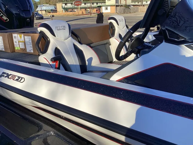 Slide: The Image of Skeeter FXR21 Apex 2026 - 43