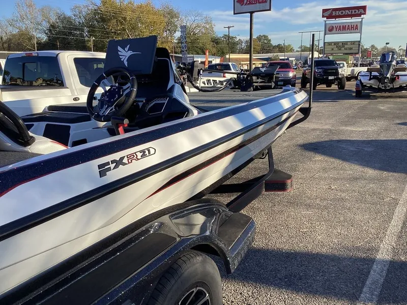 Slide: The Image of Skeeter FXR21 Apex 2026 - 46