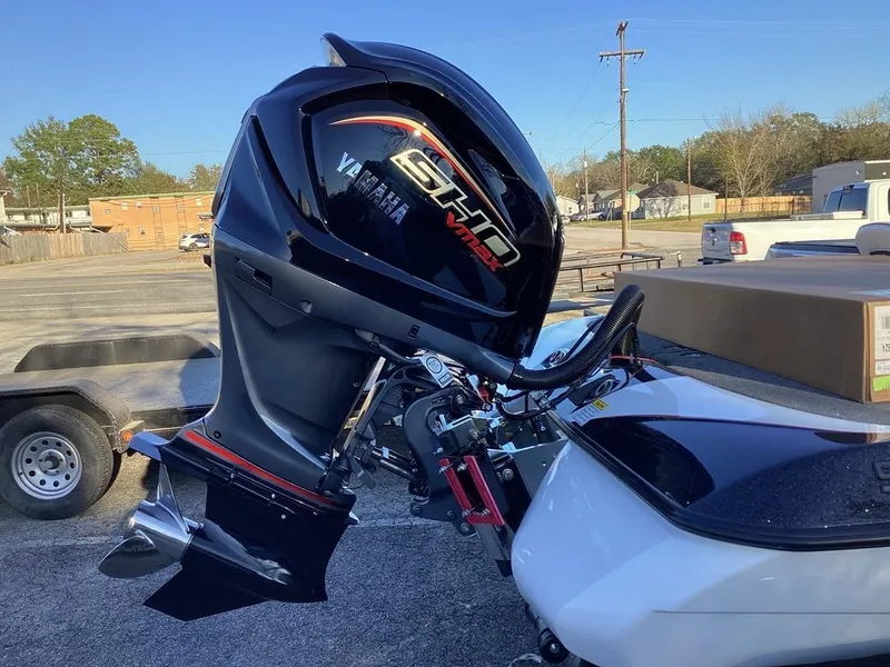 Slide: The Image of Skeeter FXR21 Apex 2026 - 57