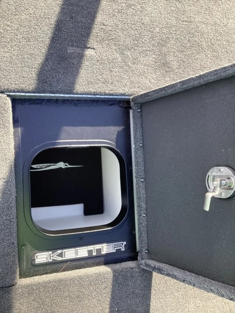 Slide: The Image of Skeeter FXR20 Apex 2026 - 40