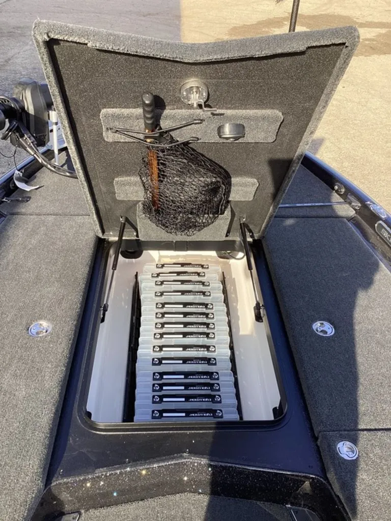 Slide: The Image of Skeeter FXR20 Apex 2026 - 51