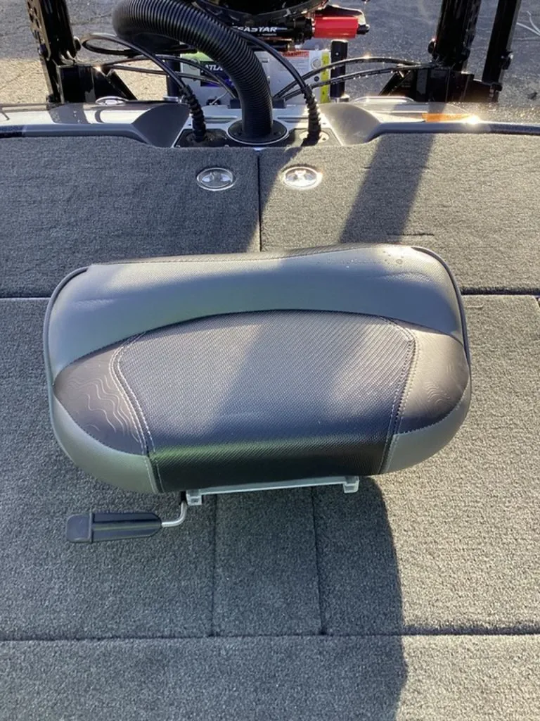 Slide: The Image of Skeeter FXR20 Apex 2026 - 61