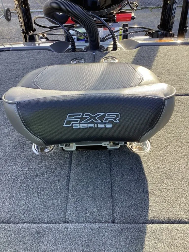 Slide: The Image of Skeeter FXR20 Apex 2026 - 62