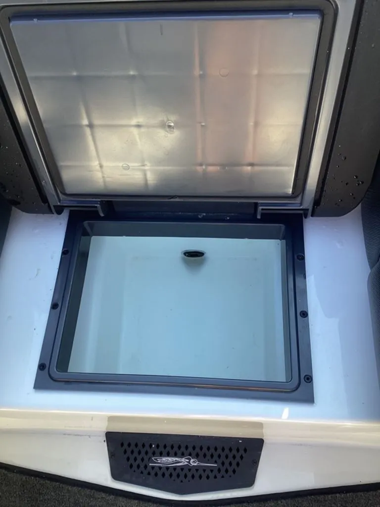 Slide: The Image of Skeeter ZXE21 2026 - 23