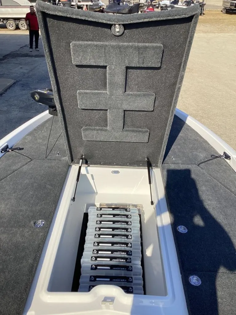 Slide: The Image of Skeeter ZXE21 2026 - 41