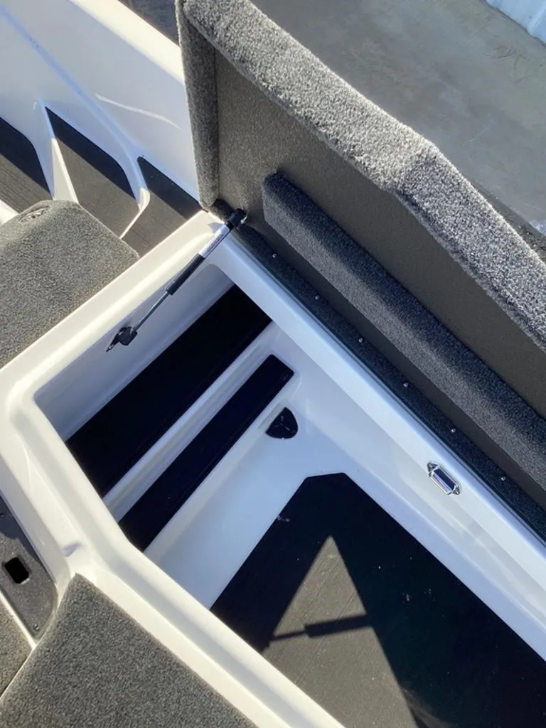 Slide: The Image of Skeeter ZXE21 2026 - 50