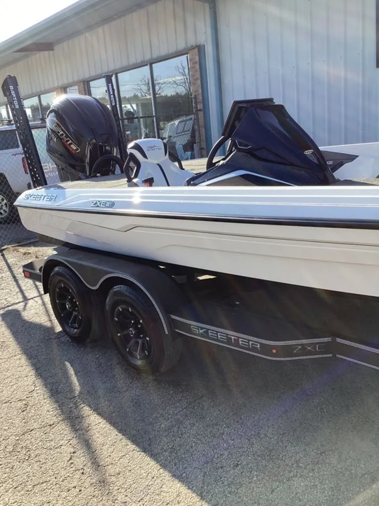 Slide: The Image of Skeeter ZXE21 2026 - 60