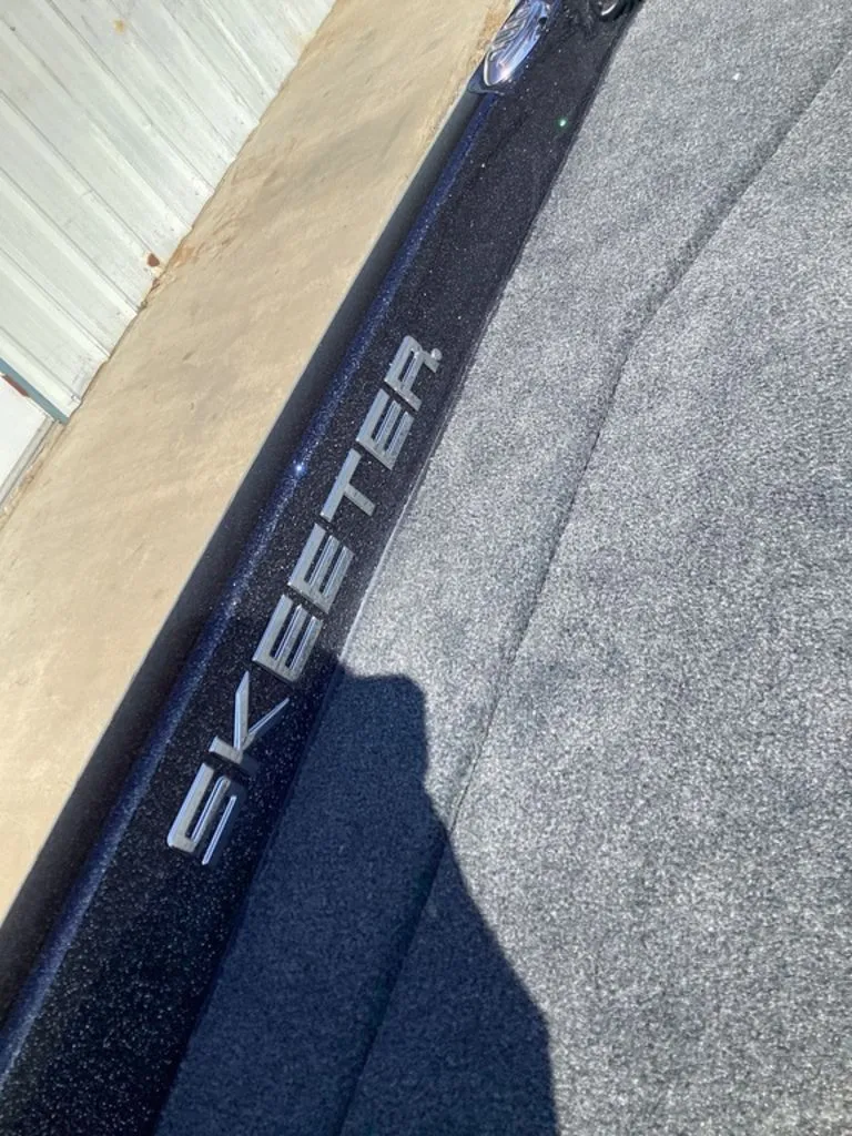 Slide: The Image of Skeeter ZXE21 2026 - 60