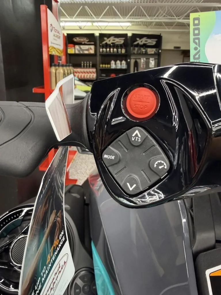 Slide: The Image of Sea-Doo GTR 230 2026 - 12
