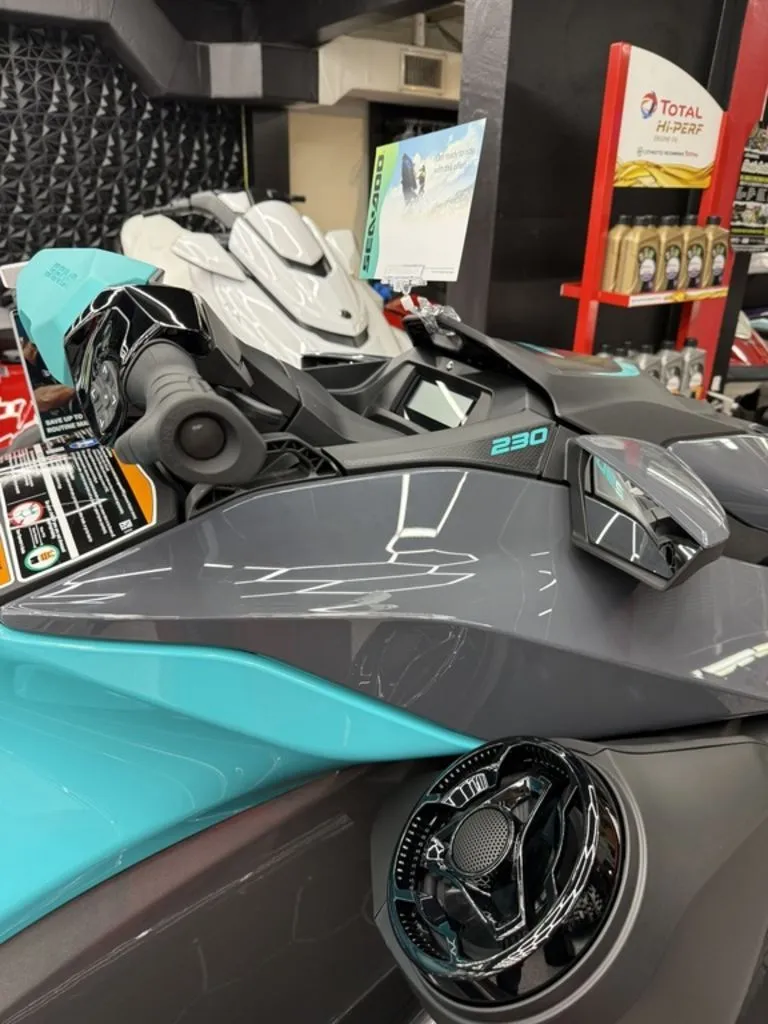 Slide: The Image of Sea-Doo GTR 230 2026 - 13