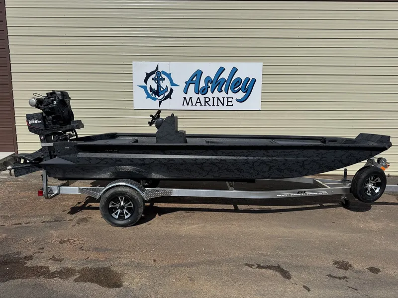 Slide: The Image of Xpress Bayou Series 180CC 2026 - 1