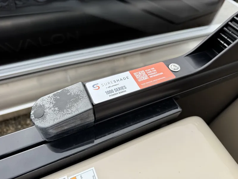 Slide: The Image of Veranda Relax Series 22RC WITH 200HP 2026 - 8